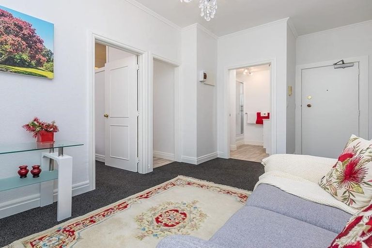 Photo of property in 38a Symonds Street, Onehunga, Auckland, 1061