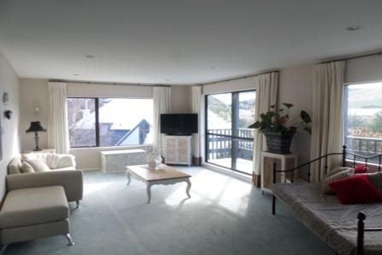 Photo of property in 16 Ellwood Place, Churton Park, Wellington, 6037