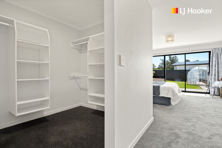 Photo of property in 5 Tate Crescent, Green Island, Dunedin, 9018