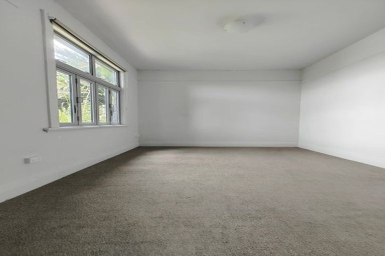 Photo of property in 41 Norwood Road, Bayswater, Auckland, 0622