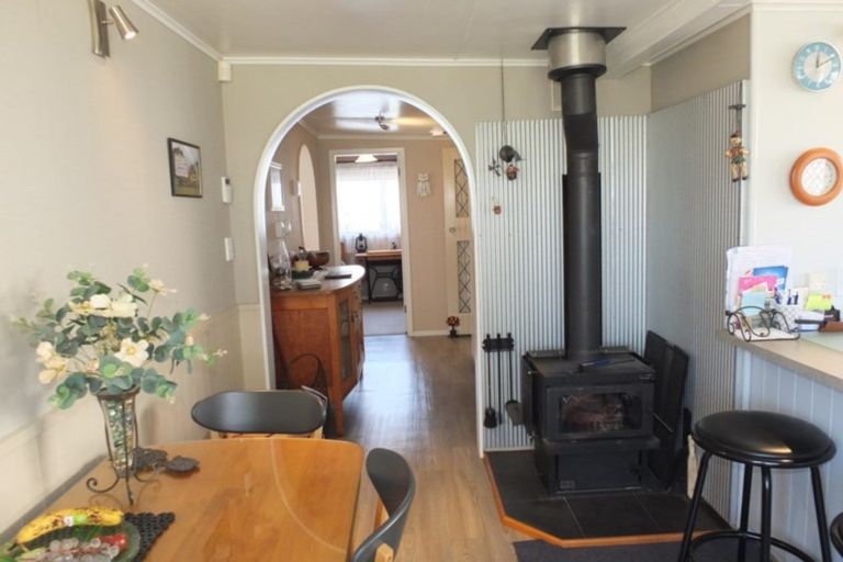 Photo of property in 8 Mack Street, Foxton Beach, Foxton, 4815