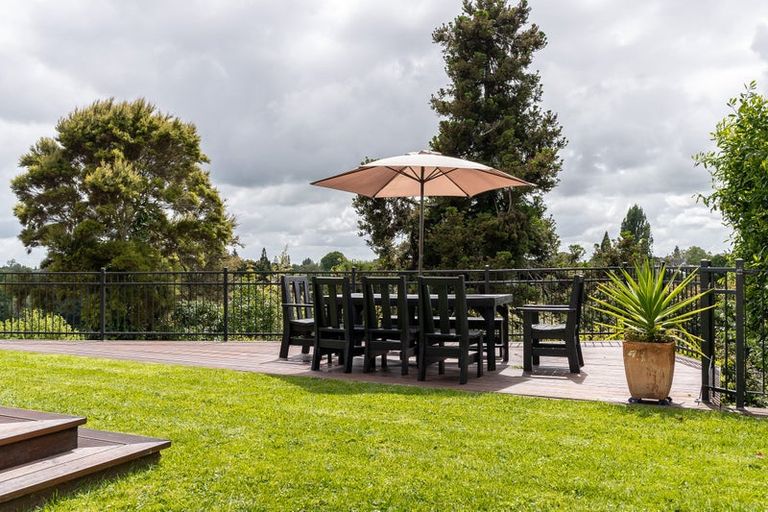 Photo of property in 106 Beerescourt Road, Beerescourt, Hamilton, 3200