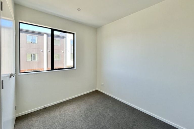 Photo of property in 3/25 Jabuka Street, Glen Eden, Auckland, 0602