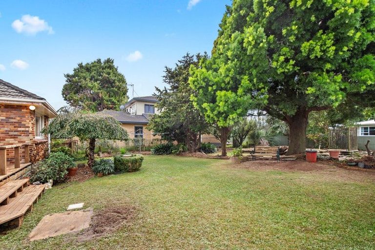 Photo of property in 9 Bunnythorpe Road, Papakura, 2110