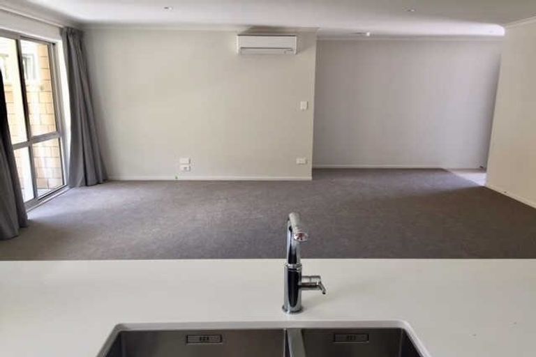 Photo of property in 3 Antrim Glade, Welcome Bay, Tauranga, 3175