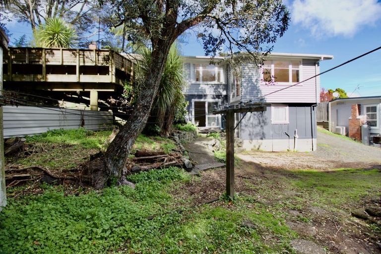 Photo of property in 5 Norman Road, Titirangi, Auckland, 0604