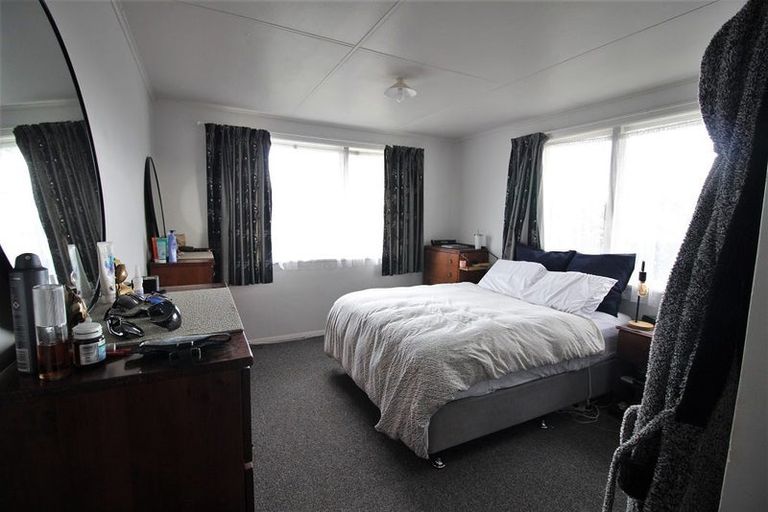 Photo of property in 75 Bryant Road, St Andrews, Hamilton, 3200