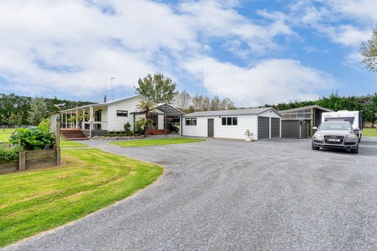 Photo of property in 28 Arcus Road, Te Horo, Otaki, 5582
