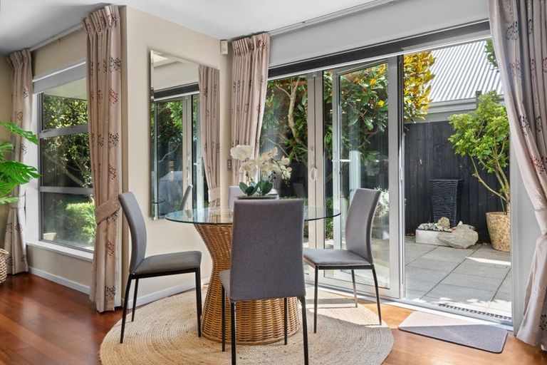 Photo of property in 55 Springfield Road, St Albans, Christchurch, 8014