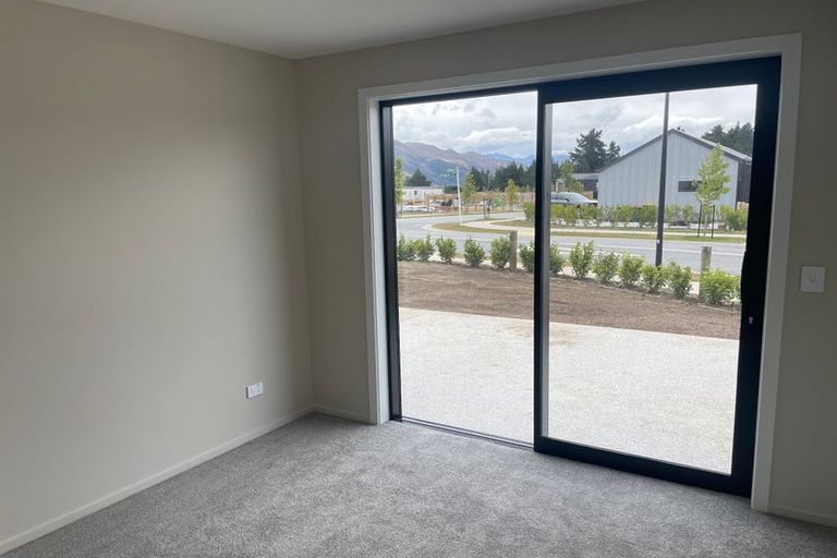 Photo of property in Northlake, 10 Cairnmuir Street, Wanaka, 9305