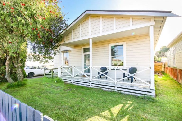 Photo of property in 3 Mahoney Street, Whanganui East, Whanganui, 4500