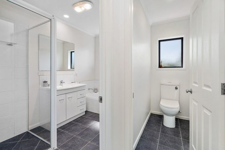 Photo of property in 11 Kihi Place, Ruakaka, 0116