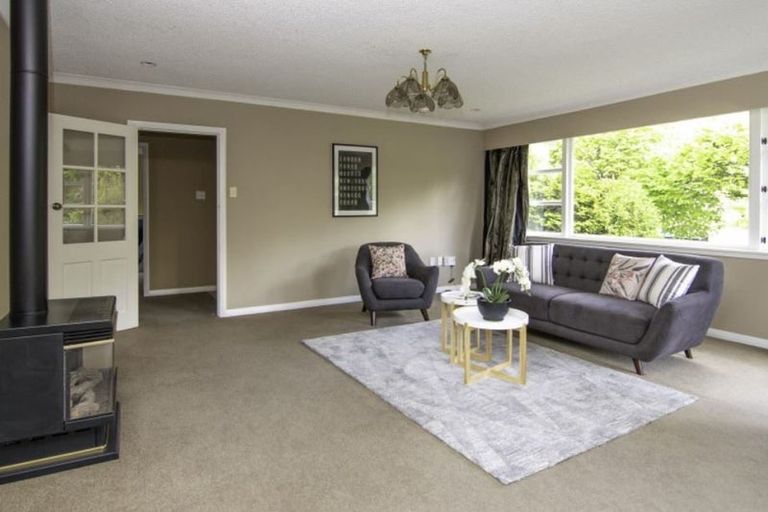 Photo of property in 18 Churchill Avenue, Hokowhitu, Palmerston North, 4410