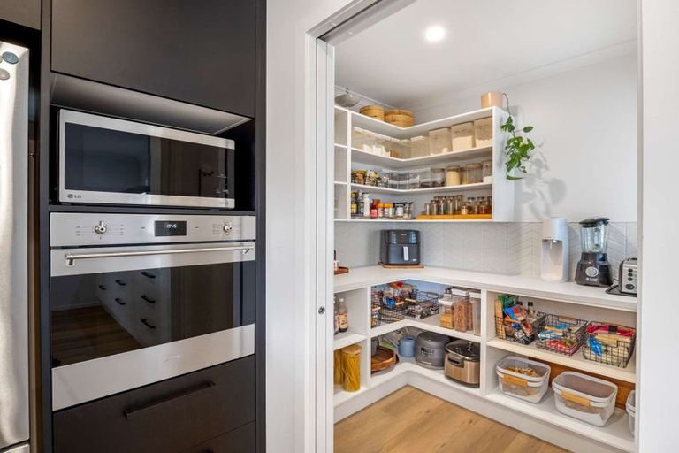 Photo of property in 44 Tirimoana Place, Otamatea, Whanganui, 4501