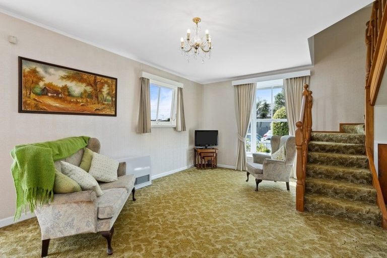 Photo of property in 20 Vincent Road, Northcote Point, Auckland, 0627