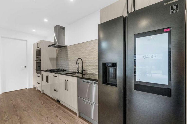 Photo of property in 100 Hoffman Court, Waikiwi, Invercargill, 9810