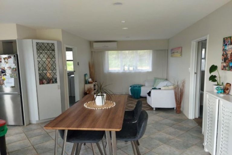 Photo of property in 327 Pine Valley Road, Dairy Flat, Silverdale, 0992