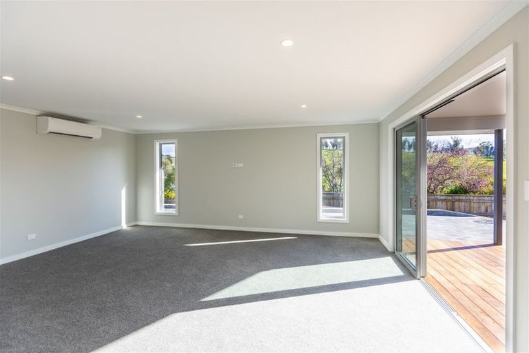Photo of property in 45 Great North Road, Waipawa, 4210