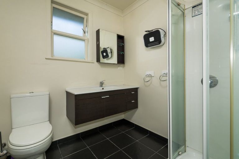 Photo of property in 62 Stott Avenue, Birkdale, Auckland, 0626