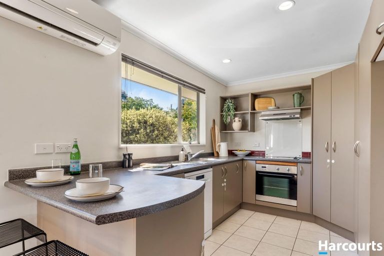 Photo of property in 12 Lionel Place, Mapua, 7005