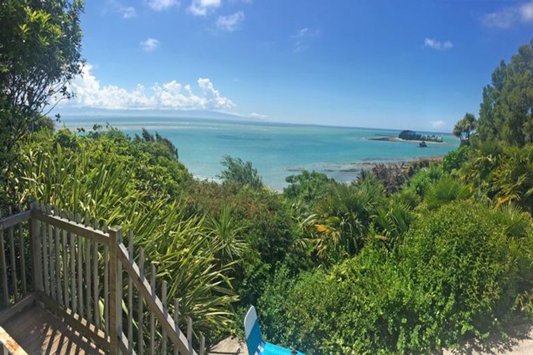 Photo of property in 3 Grenville Terrace, Moana, Nelson, 7011