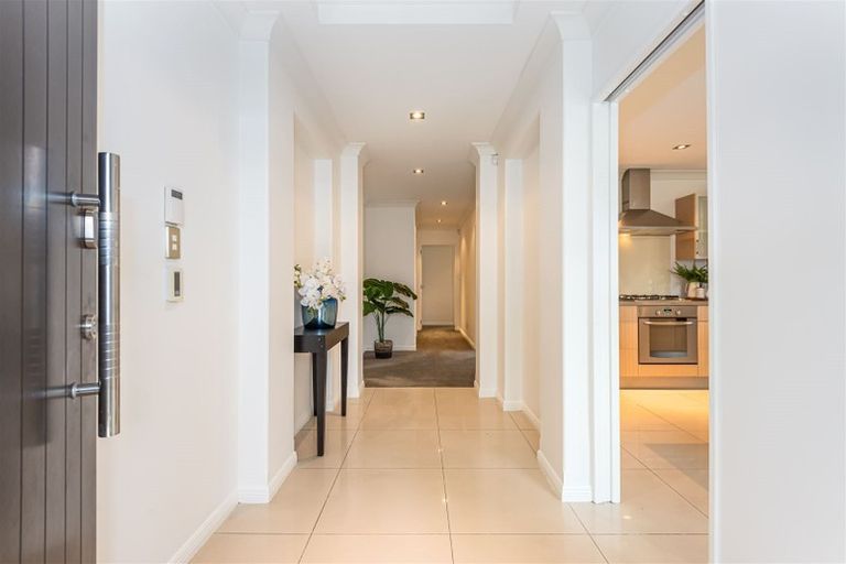 Photo of property in 28 Holbrook Way, Westmorland, Christchurch, 8025