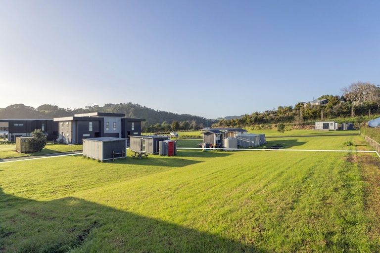 Photo of property in 3 Dawson Place, Cooks Beach, 3591