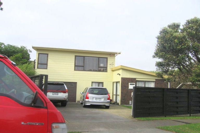 Photo of property in 145 Conclusion Street, Ascot Park, Porirua, 5024
