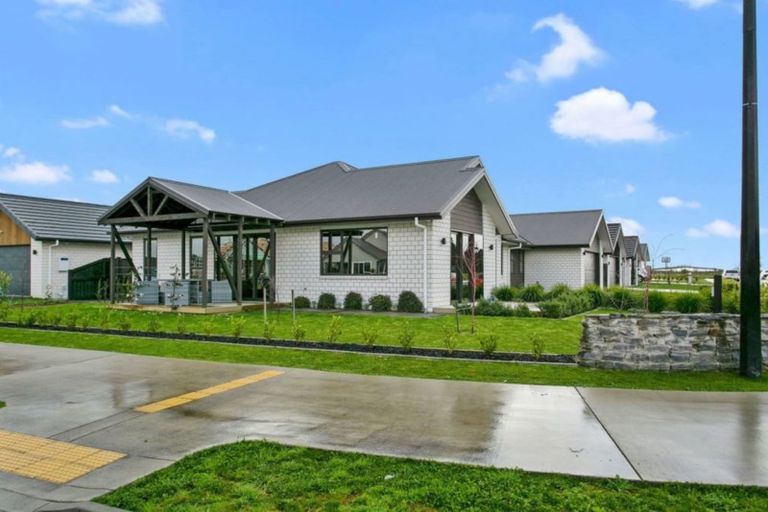 Photo of property in 1 Bourke Drive, Cambridge, 3434