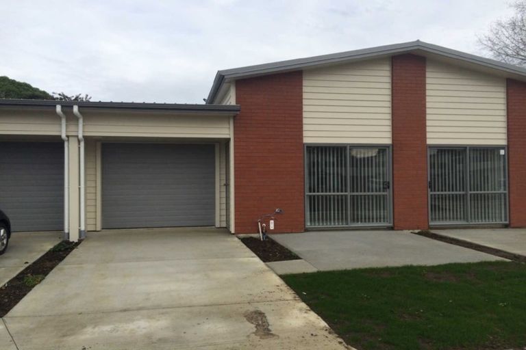 Photo of property in 11/46 Park Estate Road, Rosehill, Papakura, 2113