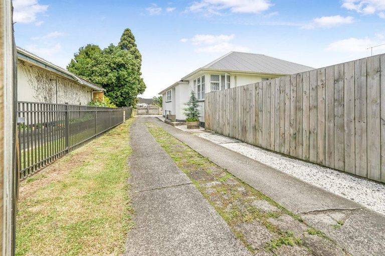 Photo of property in 68 Paul Crescent, Fairfield, Hamilton, 3214