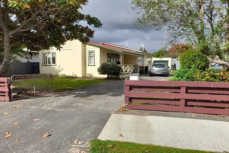 Photo of property in 24 College Street, Awapuni, Palmerston North, 4412