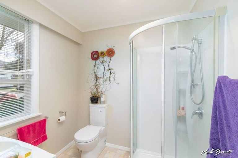 Photo of property in 64 Holdsworth Avenue, Trentham, Upper Hutt, 5018