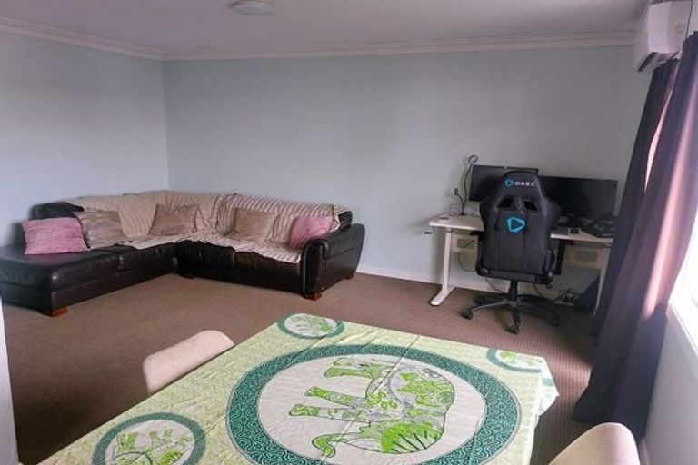 Photo of property in 4/162 Onewa Road, Northcote, Auckland, 0627