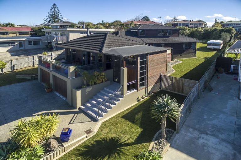 Photo of property in 23 Alexander Street, Cockle Bay, Auckland, 2014