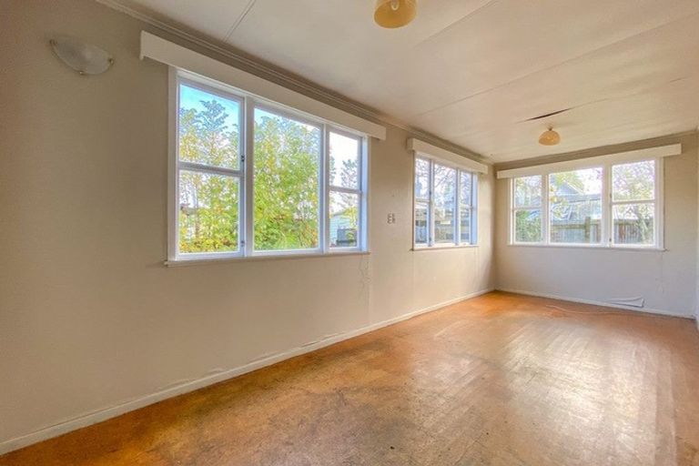 Photo of property in 90 Tirau Street, Putaruru, 3411