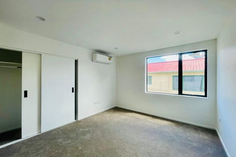 Photo of property in 11d Rountree Place, Conifer Grove, Takanini, 2112