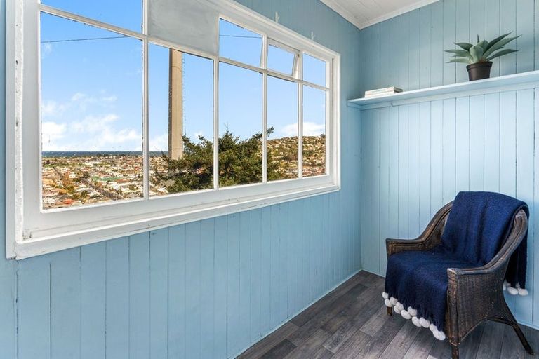 Photo of property in 33 Forfar Street, Clyde Hill, Dunedin, 9011