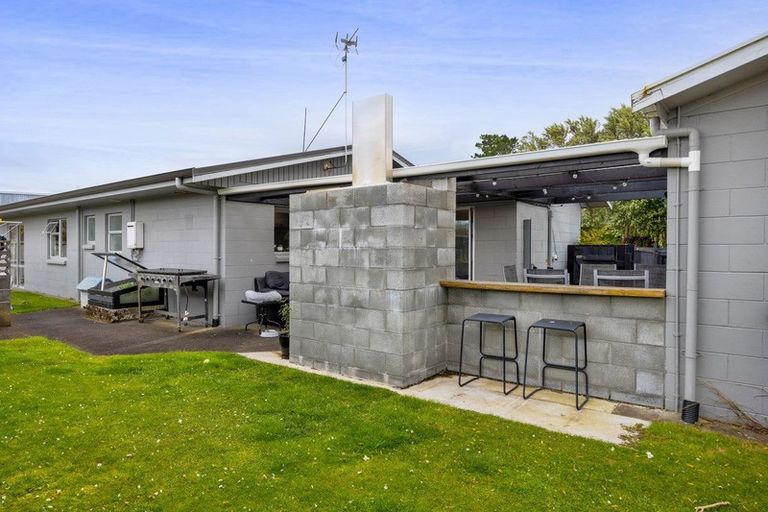 Photo of property in 4 Douglas Street, Hawera, 4610