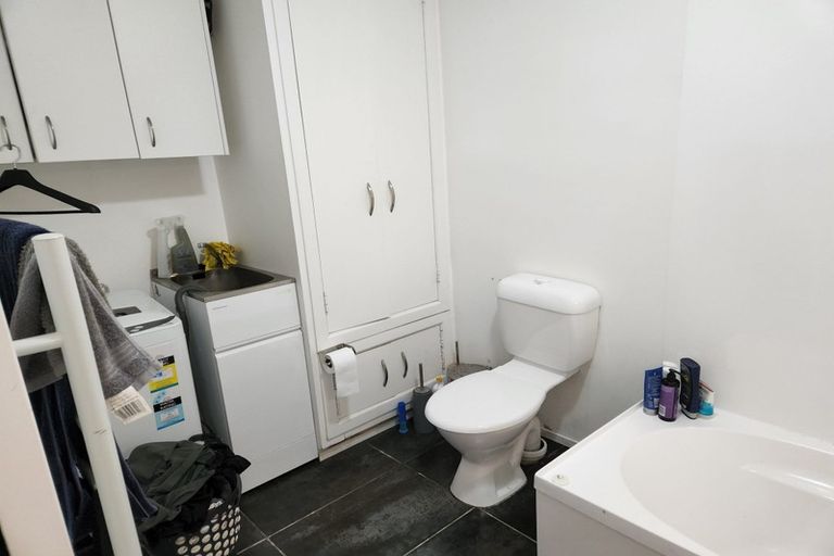 Photo of property in 15 Asquith Terrace, Brooklyn, Wellington, 6021