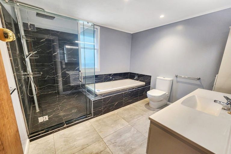 Photo of property in 13 Hornsey Road, Bluff Hill, Napier, 4110