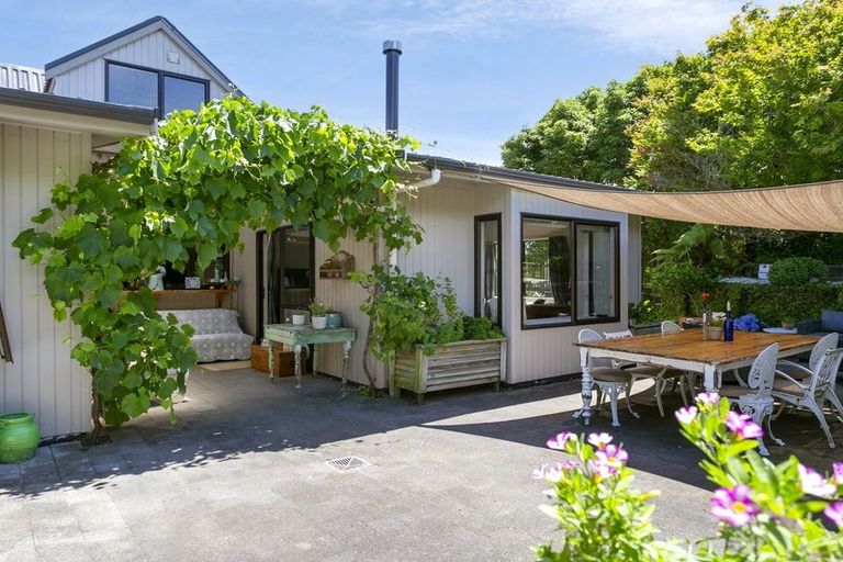 Photo of property in 66 Shepherd Road, Waipahihi, Taupo, 3330