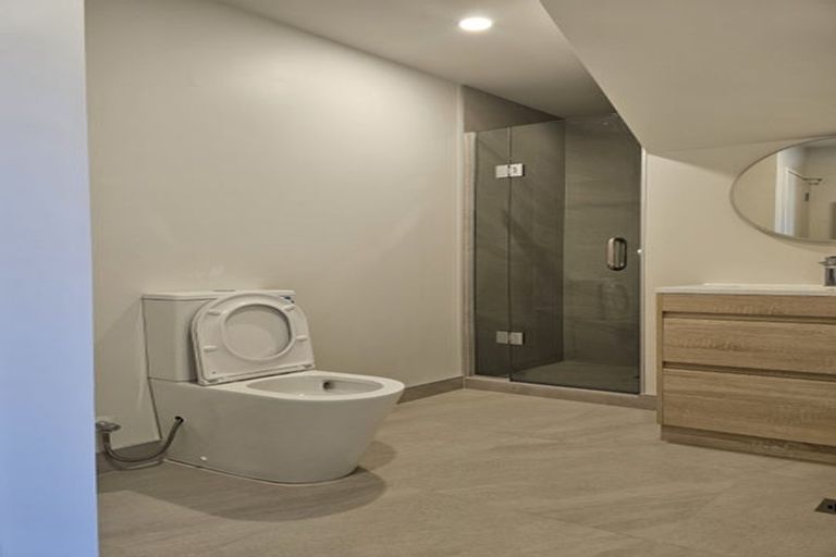 Photo of property in 1/11 Seymour Road, Sunnyvale, Auckland, 0612