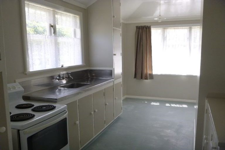 Photo of property in 167 Oxford Terrace, Epuni, Lower Hutt, 5011