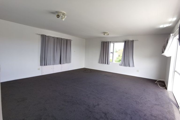 Photo of property in 3 Glenora Place, Hornby, Christchurch, 8042