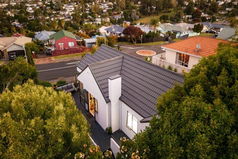 Photo of property in 56 Garton Drive, Massey, Auckland, 0614