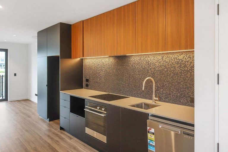 Photo of property in 2/251 Madras Street, Christchurch Central, Christchurch, 8011