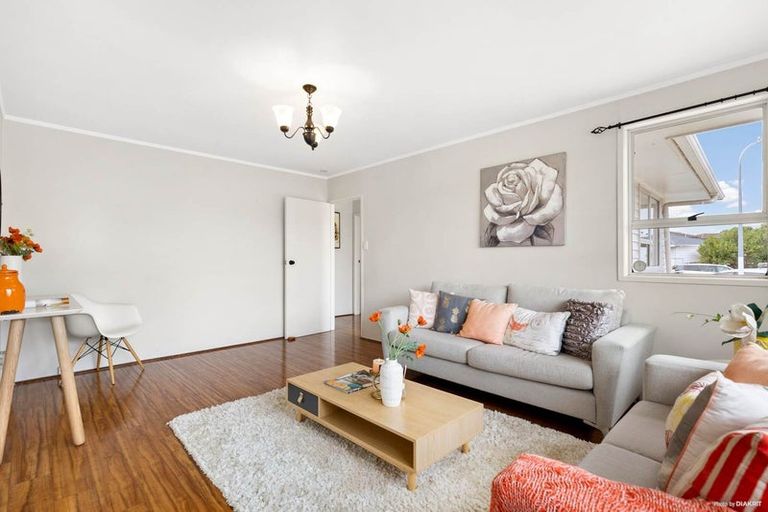 Photo of property in 9 Tangelo Place, Bucklands Beach, Auckland, 2012