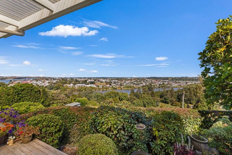 Photo of property in 24 Wairere Road, Bastia Hill, Whanganui, 4500