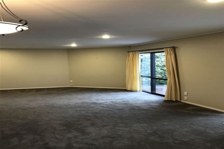 Photo of property in 38 Loloma Drive, Half Moon Bay, Auckland, 2012